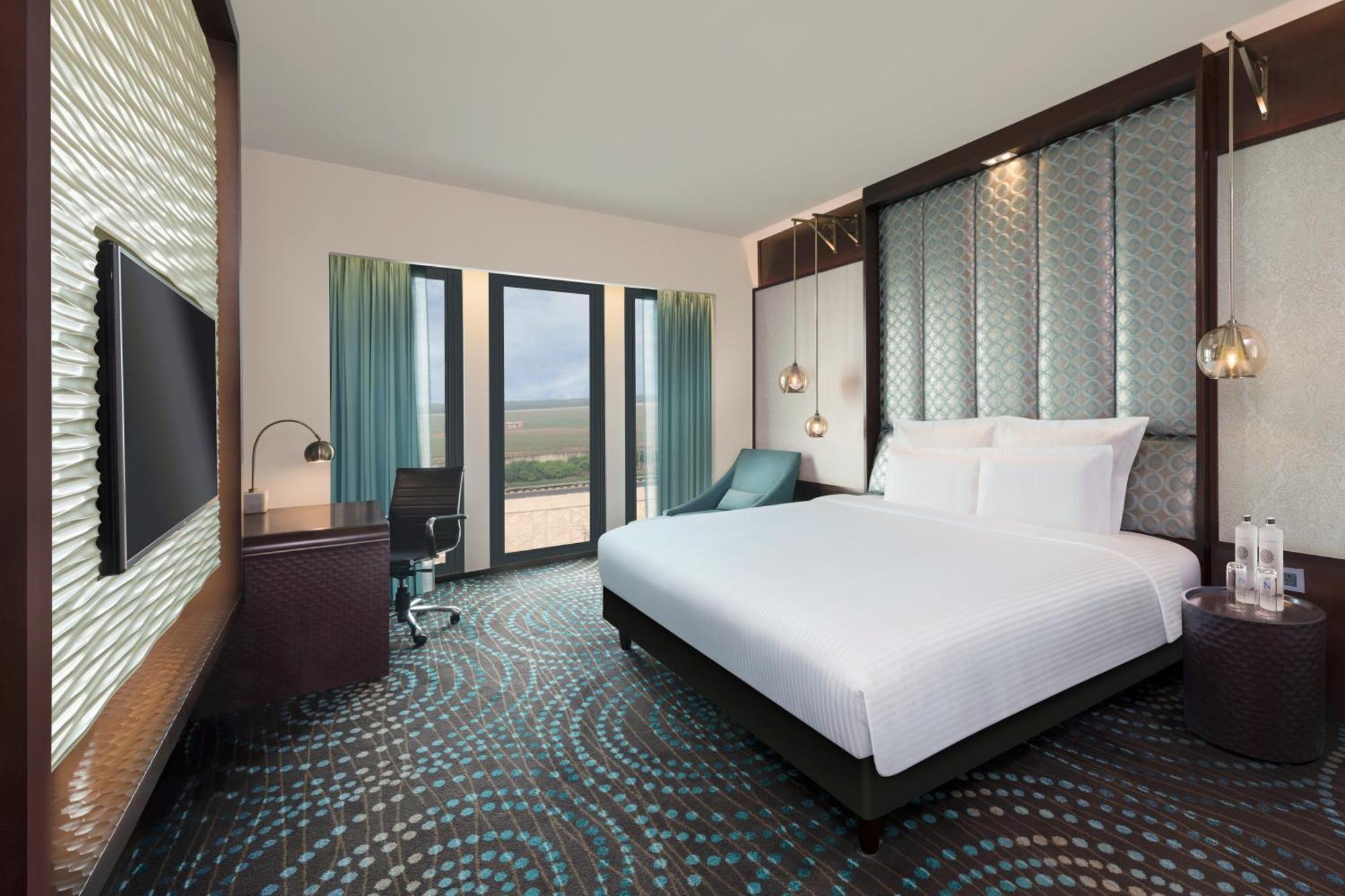 Pullman Aerocity Hotel 5*