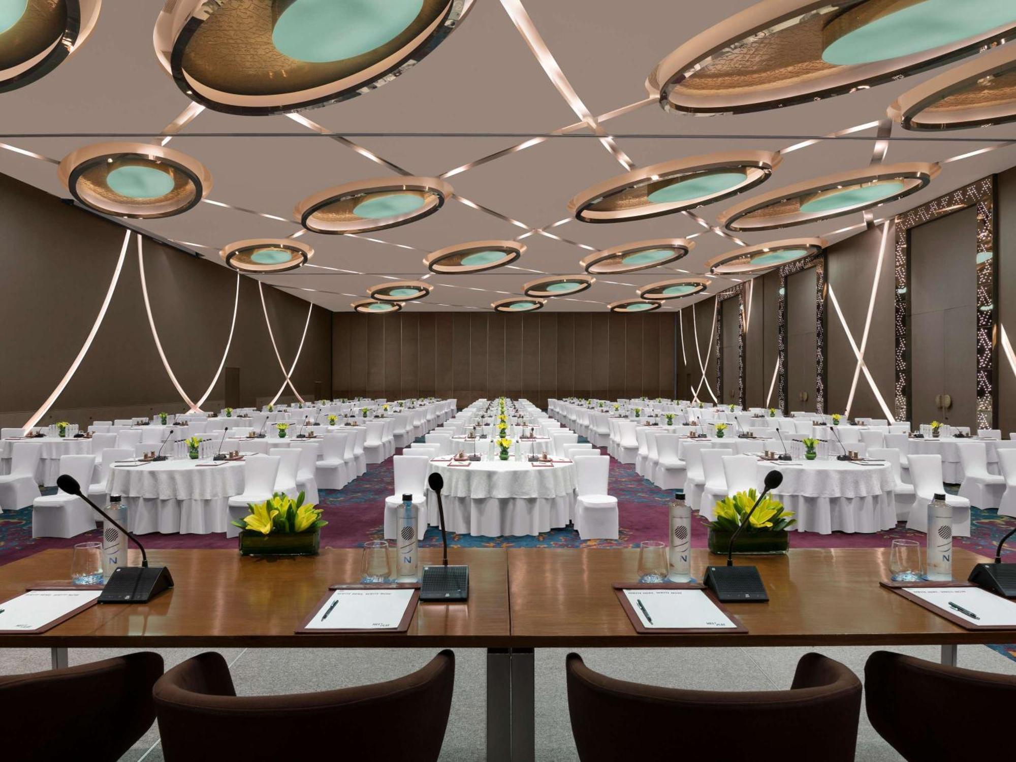 Hotel Pullman Aerocity 5*