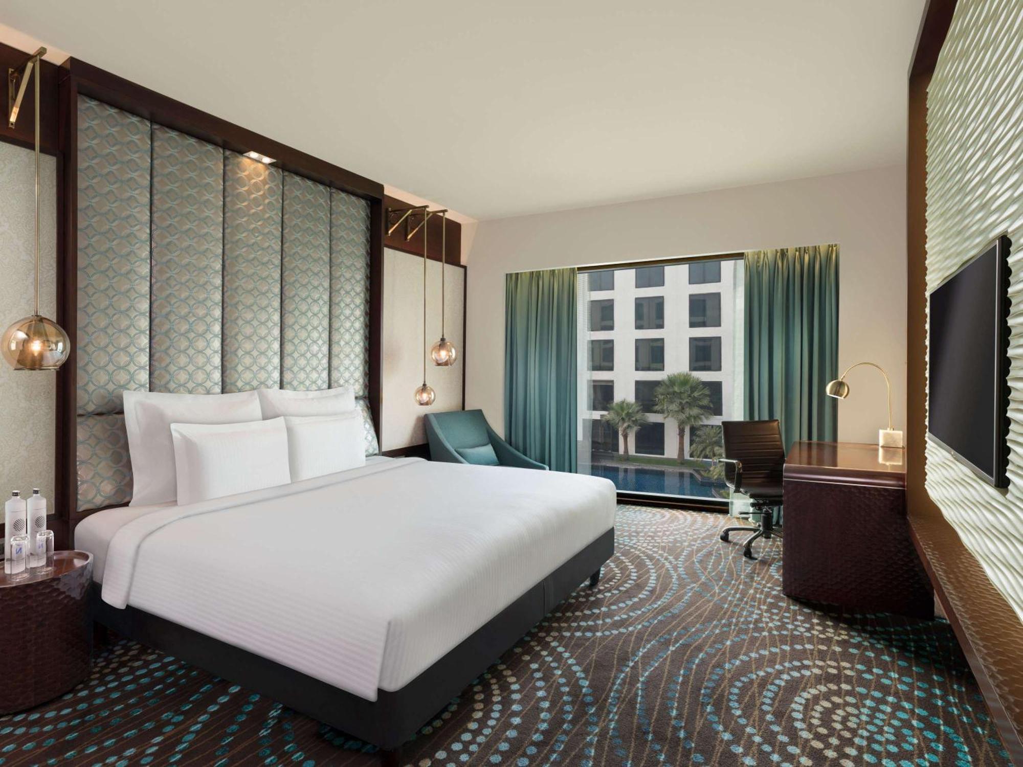 Hotel Pullman Aerocity 5*